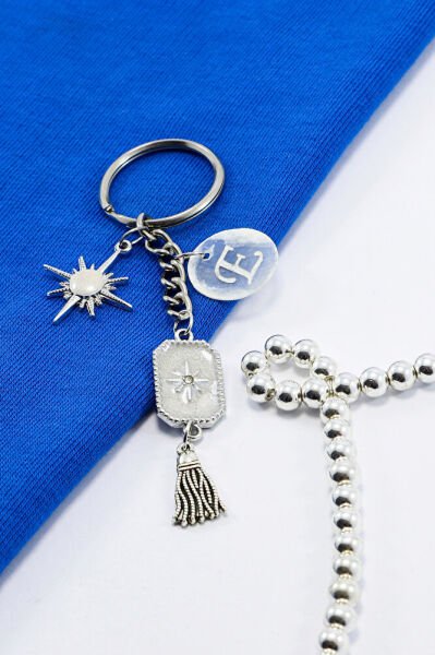 Metal Kuzey Yıldızı Güneş Figürlü Anahtarlık, Üzerine Lazer Kazıma E Harfi Küçük Çanta Süsü