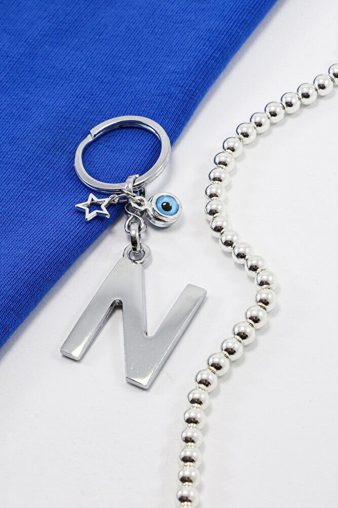 Çerçeveli Nazarlı Minik Yıldızlı Gümüş Renkli Metal N Harfi Anahtarlık
