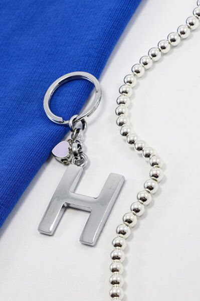 Çerçeveli Lila Minik Kalpli Gümüş Renkli Metal H Harfi Anahtarlık / Hediyelik Çanta Süsü