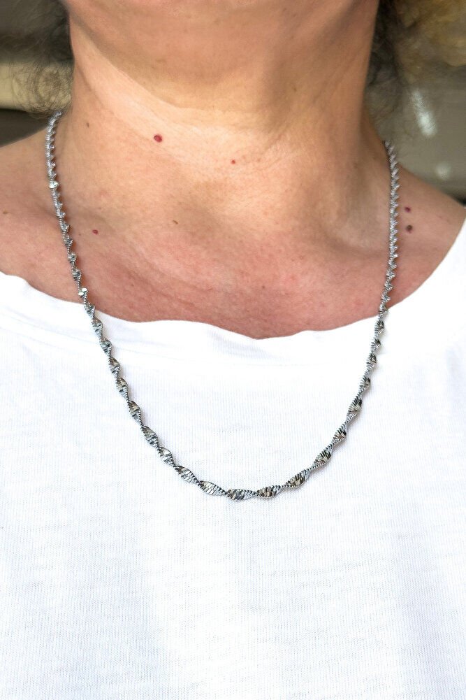 Gümüş Renk Çelik Burmalı Kolye, Hediyelik Çelik Burgu Zincir