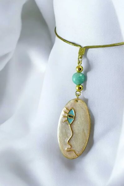 Turkuaz Doğal Taşlı Sedefli Dikiz Ayna Süsü, Metal Lineart Yüz Figürü Tarz Yeni Araba Hediyesi