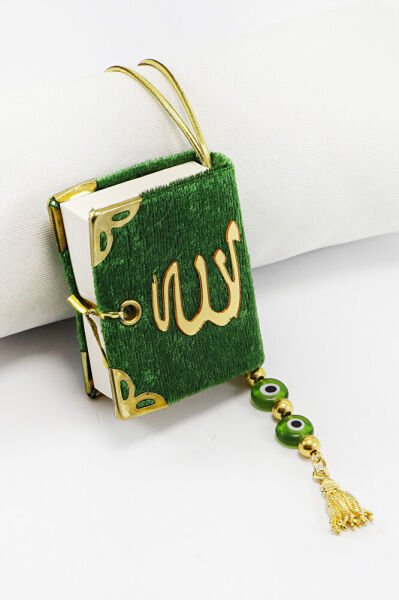El Yapımı Cam Nazar Boncuklu Püsküllü Yeşil Renk Kadife Mini Kur' an-ı Kerim Araba Dikiz Ayna Süsü
