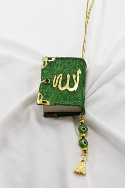 El Yapımı Cam Nazar Boncuklu Püsküllü Yeşil Renk Kadife Mini Kur' an-ı Kerim Araba Dikiz Ayna Süsü