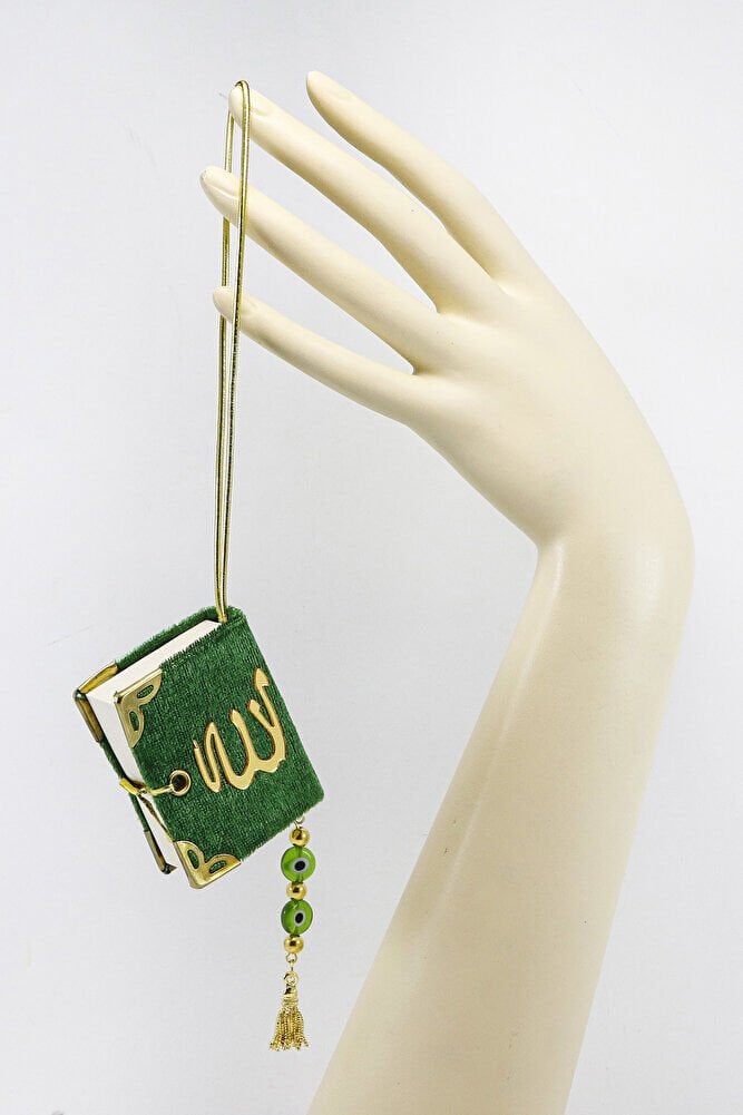 El Yapımı Cam Nazar Boncuklu Püsküllü Yeşil Renk Kadife Mini Kur' an-ı Kerim Araba Dikiz Ayna Süsü