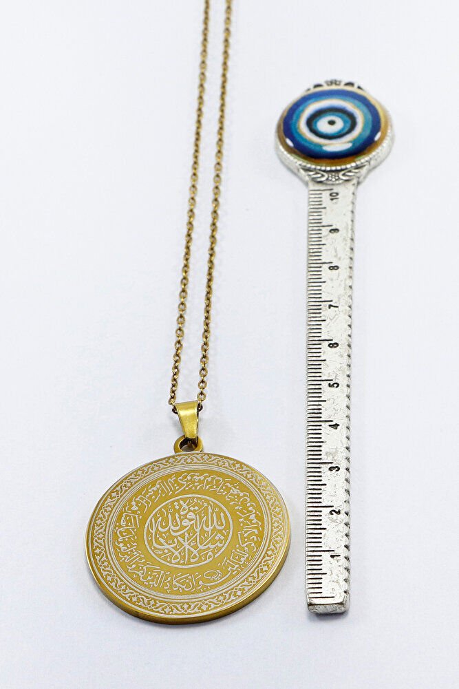 Estetik Hat Nazar Ayeti ve Vedud İsmi Lazer Kazıma Gold Renkli 316L Çelik Kolye 3,5 cm
