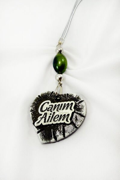 Sevimli Cam Uğur Böcekli Canım Ailem Yazılı Kalpli Araba Dikiz Ayna Süsü