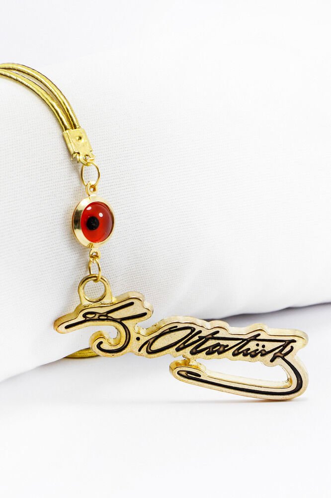 Gold Renkli Çerçeveli Nazar Boncuklu K. Atatürk İmzalı Araba Dikiz Ayna Süsü, Yeni Araba Hediyesi