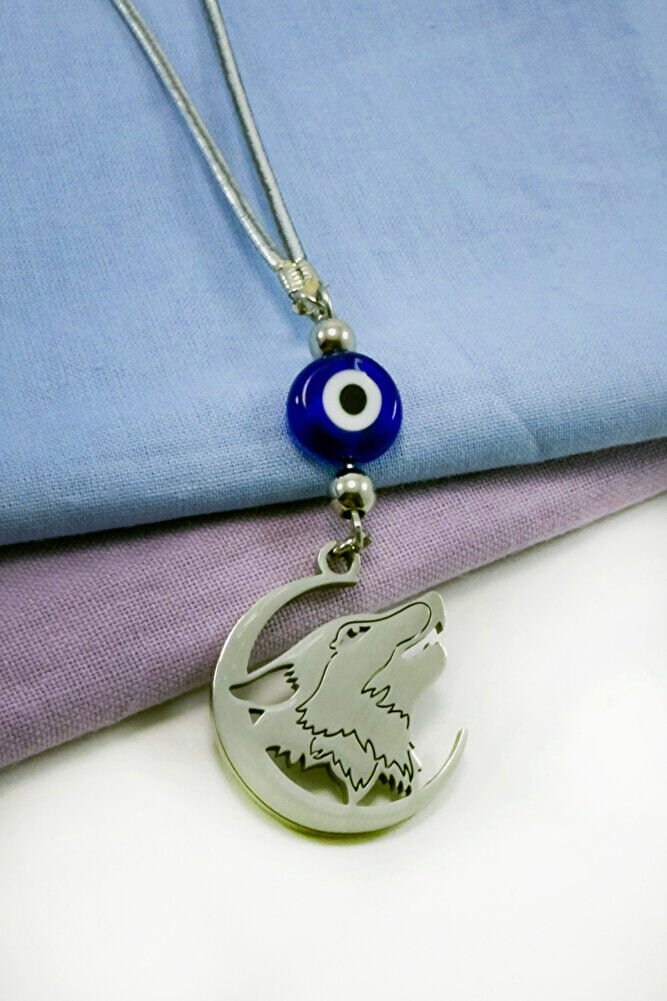 Gümüş Renkli Komple Çelik Hilal İçerisinde Uluyan Kurt Figürlü Nazarlı Araba Dikiz Ayna Süsü