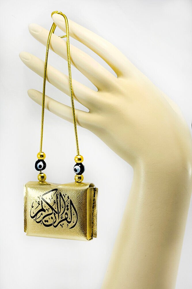 Altın Renkli El Yapımı Siyah Cam Nazarlı Deri Çantalı Mini Kur'an-ı Kerim Lastikli Oto Ayna Süsü