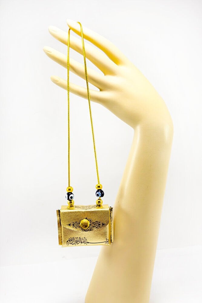 Altın Renkli El Yapımı Siyah Cam Nazarlı Deri Çantalı Mini Kur'an-ı Kerim Lastikli Oto Ayna Süsü