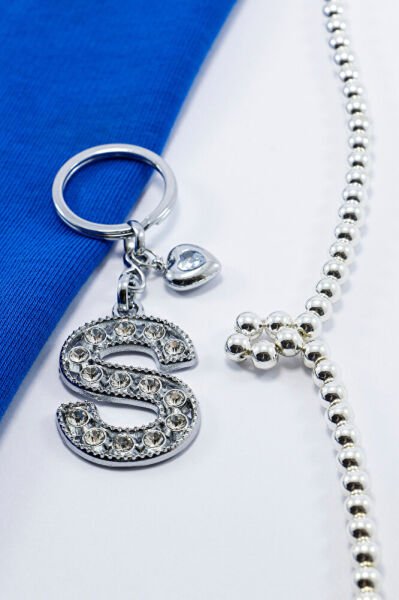 Beyaz Parlak Kalpli Gümüş Renkli Metal S Harfi Kristal Taşlı Anahtarlık /Minik Çanta Süsü