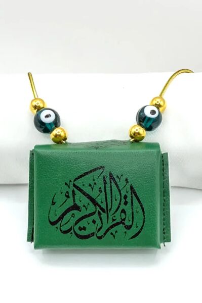 Cam Zümrüt Yeşili Nazarlı Deri Çantalı Mini Kur'an-ı Kerim Lastikli Araba Dikiz Ayna Süsü