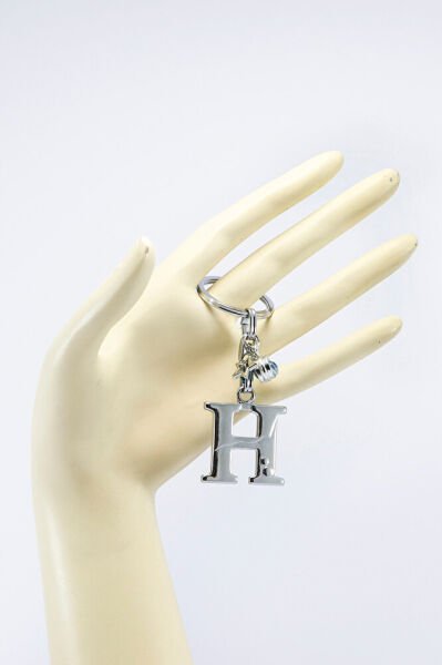 Gümüş Renkli Yıldızlı Nazar Boncuklu Metal H Harfi Anahtarlık / Harfli Çanta Süsü