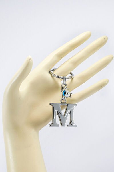 Gümüş Renkli Yıldızlı Nazar Boncuklu Metal M Harfi Anahtarlık / Harfli Çanta Süsü