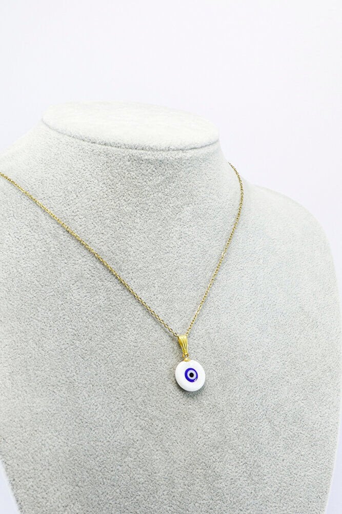 Beyaz Lacivert El Yapımı Yassı Nazar Boncuğu Gold Renkli Zincirli Çelik Kolye, Hediyelik Kolye